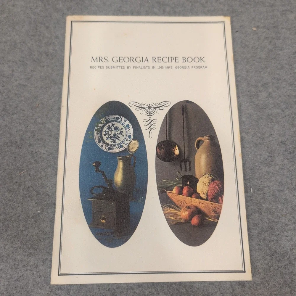 Vintage 1965 Mrs Georgia Recipe Book Atlanta Gas Light Company Booklet - Picture 1 of 2